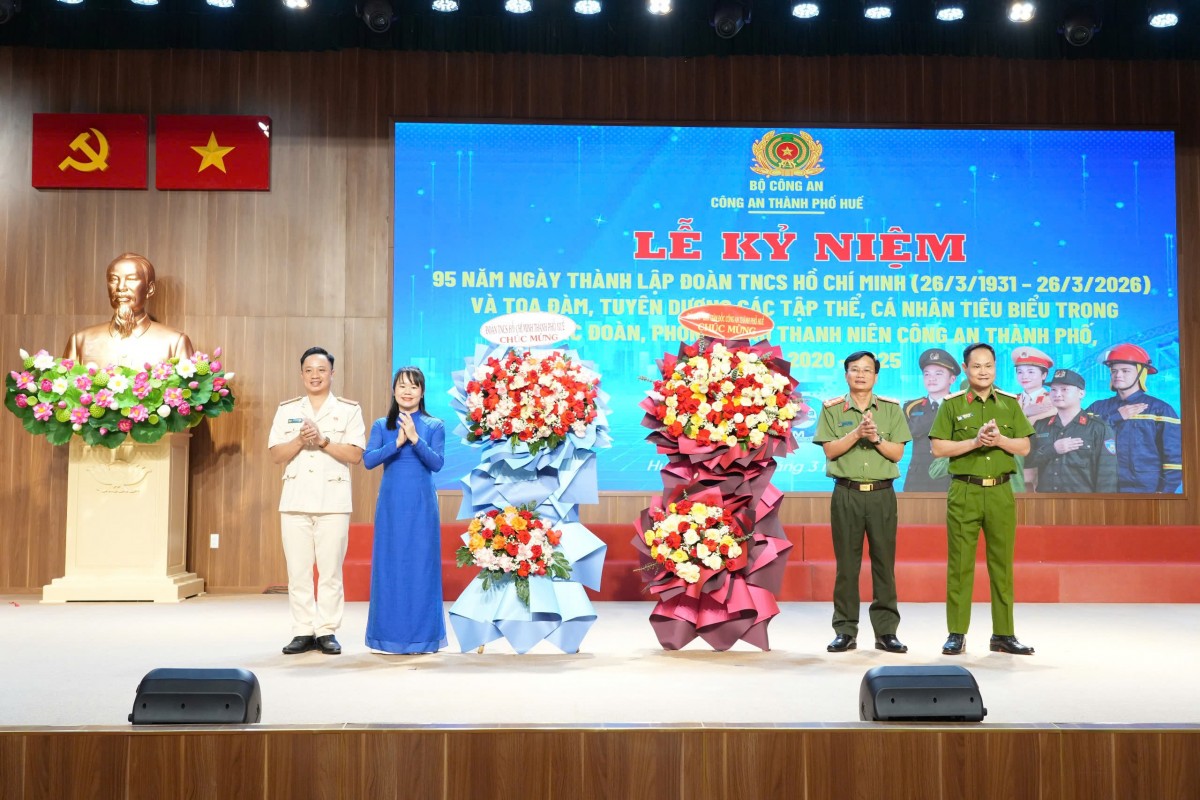Sáng 26/3, Công an thành phố Huế long trọng tổ chức Lễ kỷ niệm 95 năm Ngày thành lập Đoàn TNCS Hồ Chí Minh
