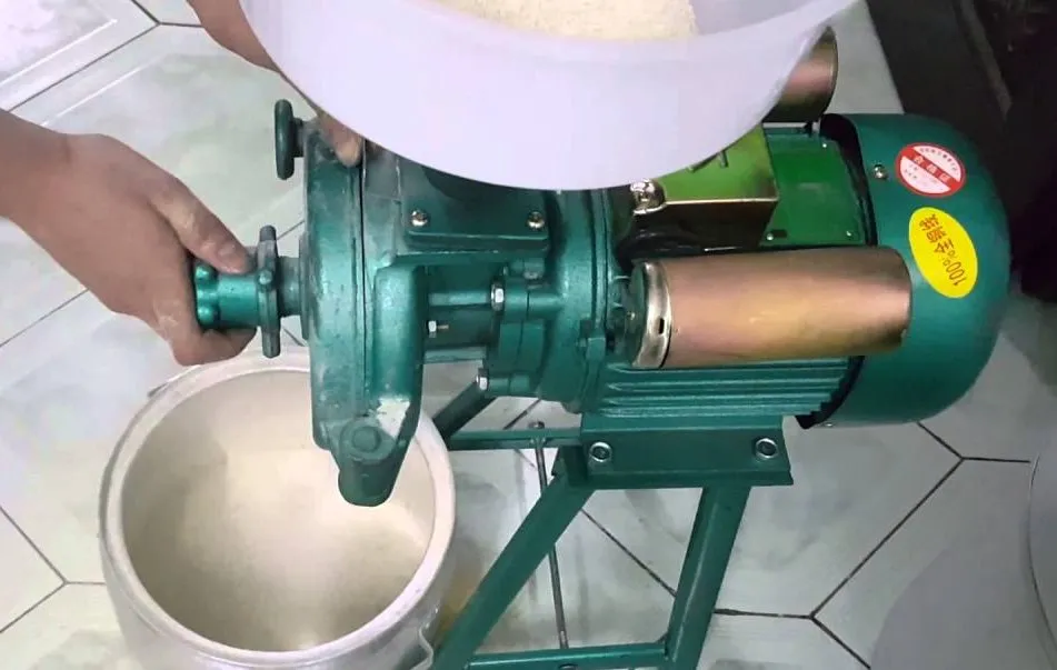 Lợi ích vượt trội của máy nghiền bột trong chăn nuôi hiện đại