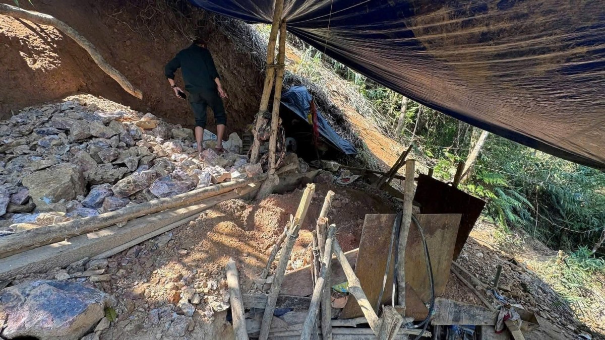 Hiện trường khu vực nghi khai thác khoáng sản trái phép tại xã Trà Tân.