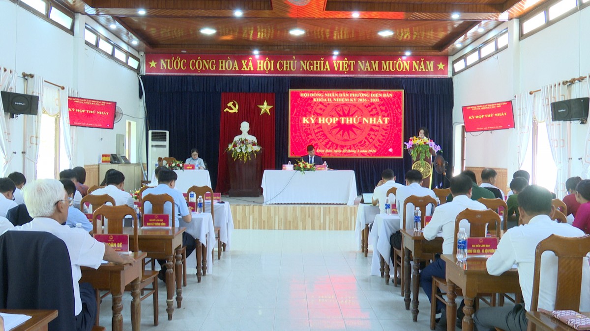 Toàn cảnh kỳ họp thứ nhất Hội đồng nhân dân phường Điện Bàn khóa II, nhiệm kỳ 2026–2031 diễn ra sáng 30/3 tại TP Đà Nẵng.