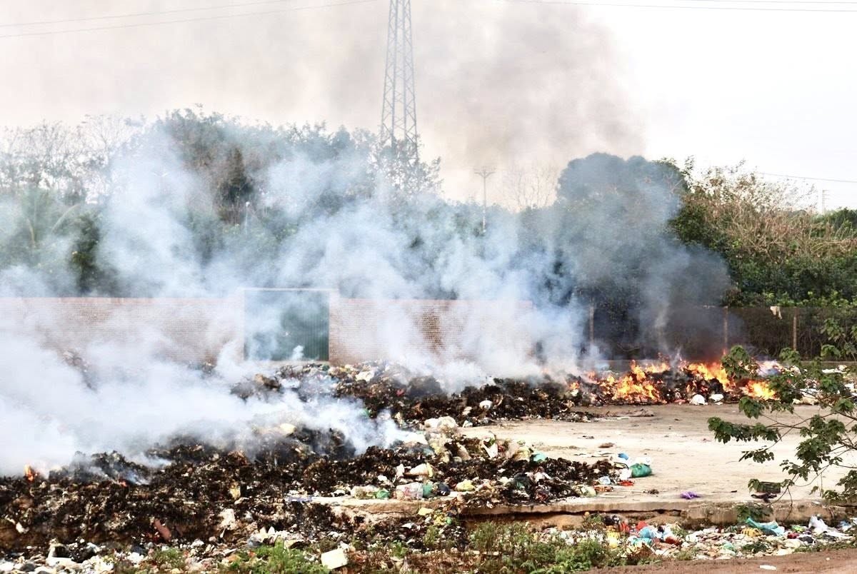 Tự phát đốt rác thải sinh hoạt