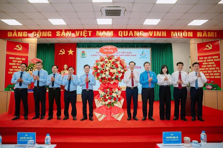 Phân bón Miền Nam giữ ổn định sản xuất, chăm lo người lao động