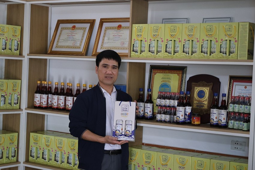 Anh Thạch Văn Hiểu sẽ sản xuất nước mắm Cự Nham mang đậm nét truyền thống của cha ông để lại.