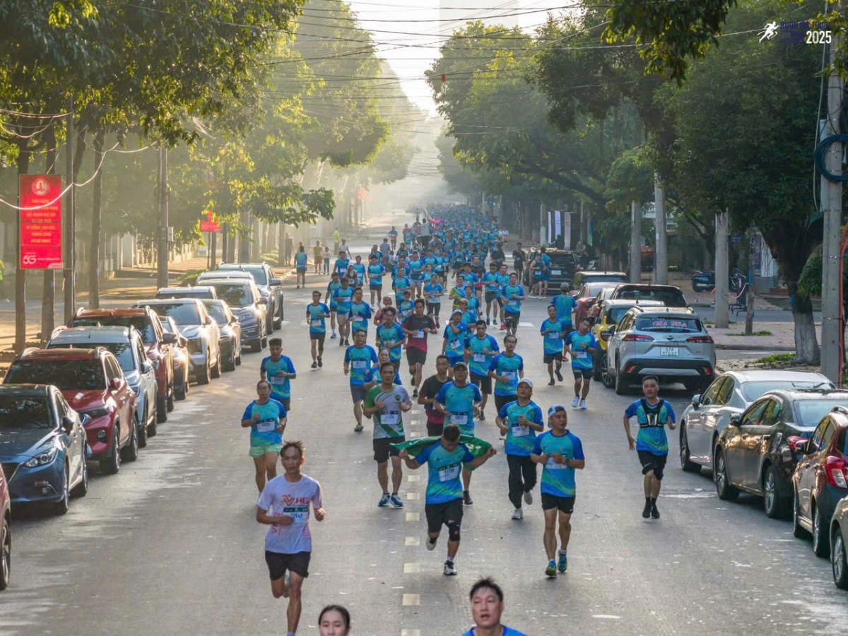 Đắk Lắk: Hơn 5000 Runner tham gia giải “Chạy giữa Thủ phủ Cà phê”