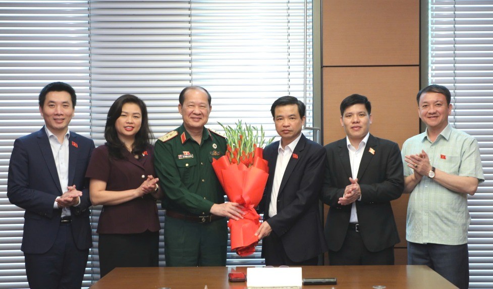 Đồng chí Bế Thanh Tịnh được bầu làm Trưởng Đoàn đại biểu Quốc hội tỉnh Cao Bằng khóa XVI