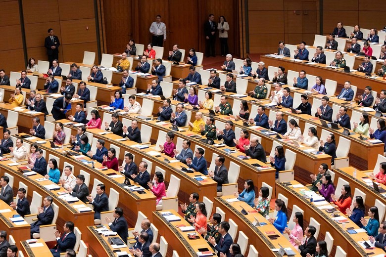 Các đại biểu tham dự Phiên khai mạc Kỳ họp thứ Nhất, Quốc hội khoá XVI