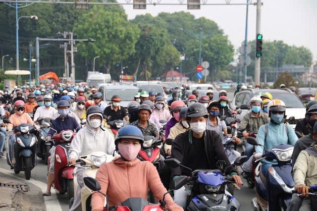 TP.HCM đặt mục tiêu kiểm soát khí thải 100% ô tô, xe máy vào năm 2030