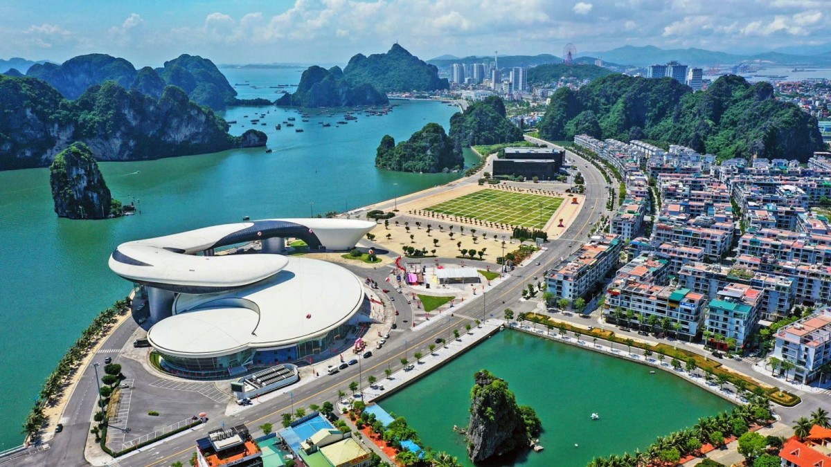 Lấy ý kiến nhân dân về việc thành lập thành phố Quảng Ninh