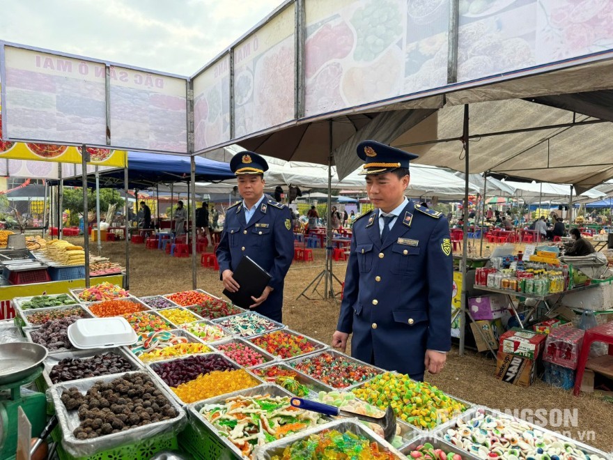 Đảm bảo an toàn thực phẩm mùa lễ hội: Đồng bộ nhiều giải pháp