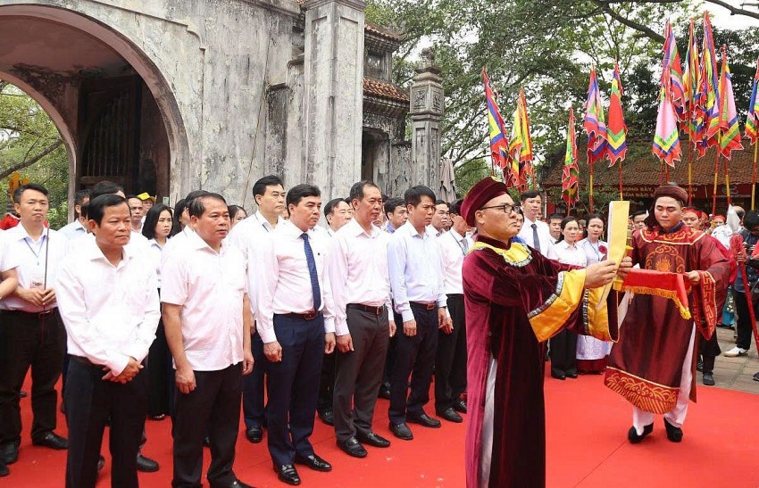 Khai mạc Lễ hội Đền Bà Triệu