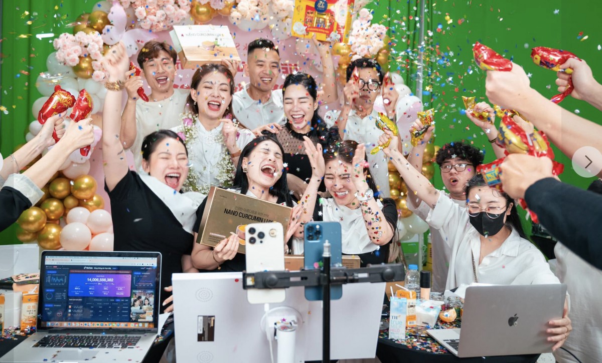 Mạng xã hội và mặt trái của thực phẩm bẩn