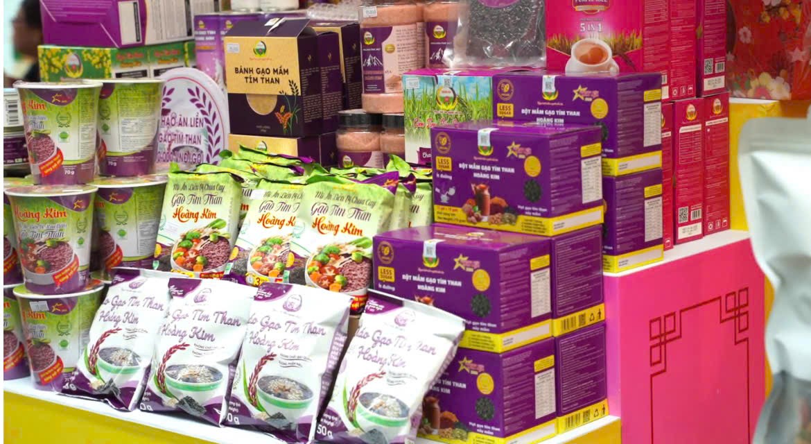 TP.HCM: Khai mạc Tuần lễ Văn hóa mua sắm và ẩm thực phường Phú Định năm 2026