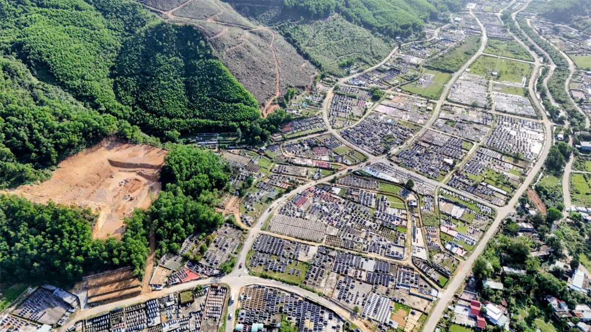 Đà Nẵng: Ngang nhiên san gạt đất rừng phòng hộ tại khu vực Nghĩa trang thành phố