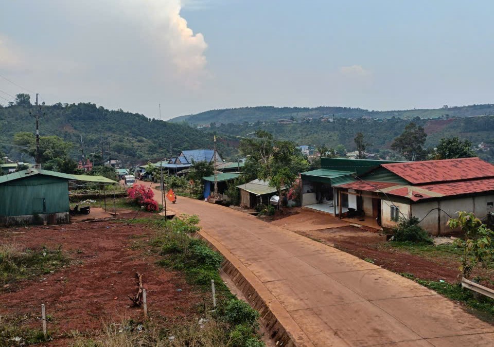 Ánh sáng nghĩa tình trên vùng biên xã Quảng Trực, Lâm Đồng