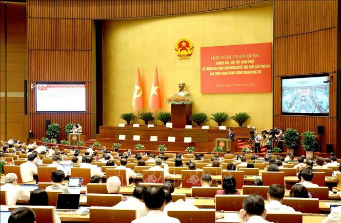 “Tiếng còi lệnh” cho một giai đoạn bứt phá mới