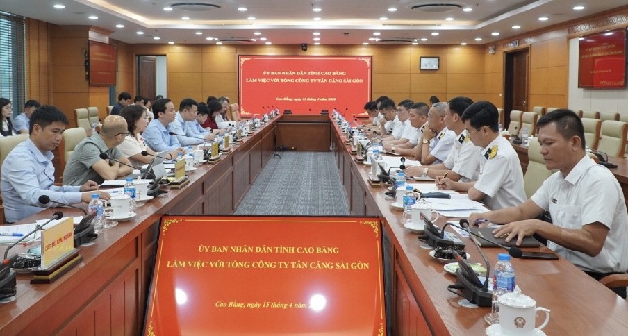 UBND tỉnh Cao Bằng làm việc với Tổng Công ty Tân Cảng Sài Gòn về phát triển du lịch