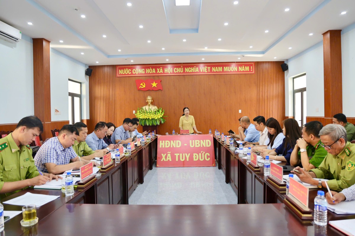 Đoàn giám sát HĐND tỉnh Lâm Đồng làm việc về công tác quản lý, bảo vệ rừng tại xã Tuy Đức