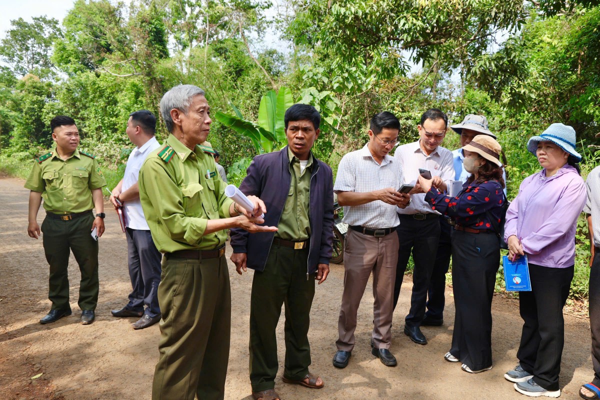 Đoàn giám sát HĐND tỉnh Lâm Đồng làm việc về công tác quản lý, bảo vệ rừng tại xã Tuy Đức
