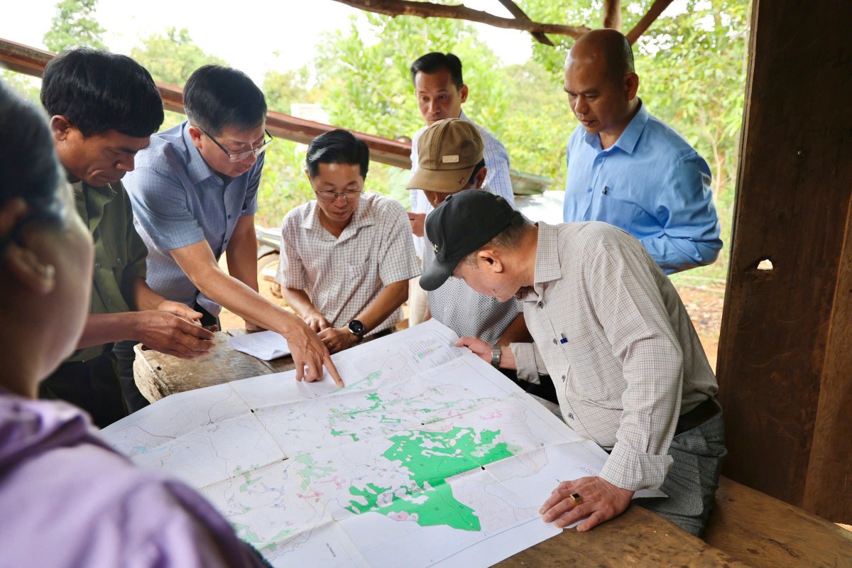 Đoàn giám sát HĐND tỉnh Lâm Đồng làm việc về công tác quản lý, bảo vệ rừng tại xã Tuy Đức