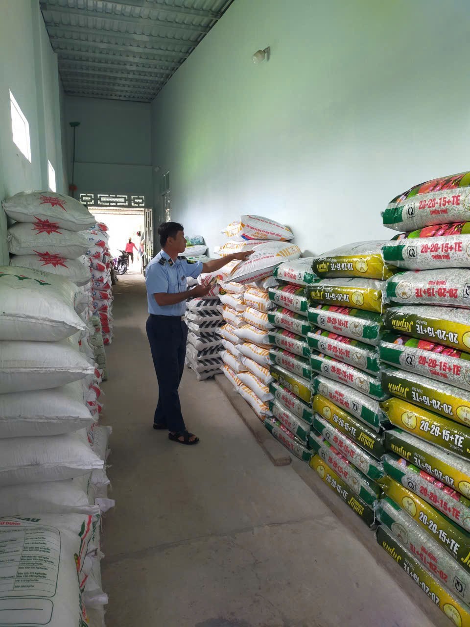 Vĩnh Long: Xử lý 235 vụ vi phạm, thu nộp ngân sách hơn 4,6 tỷ đồng trong quý I/2026