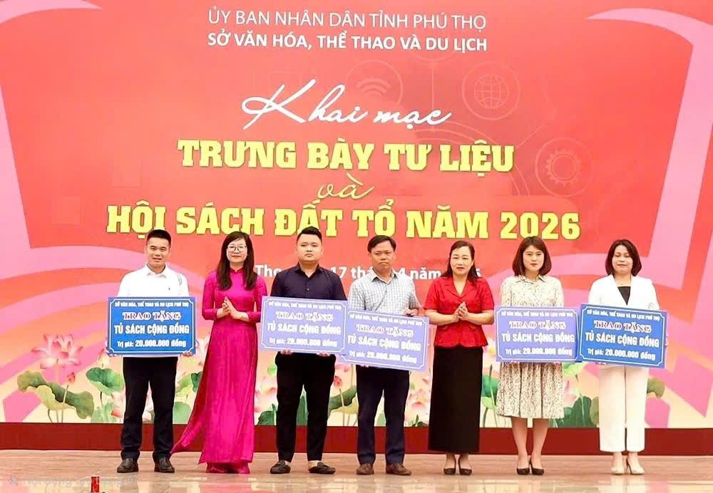 Khai mạc Hội sách Đất Tổ với chủ đề 