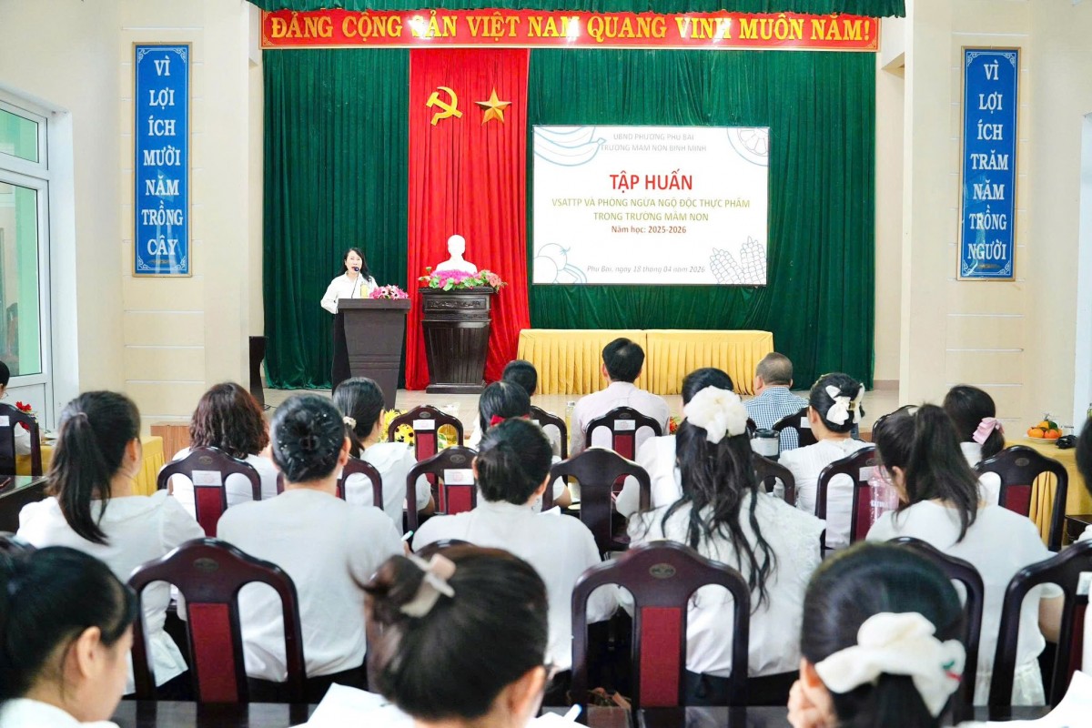 Quang cảnh buổi tập huấn