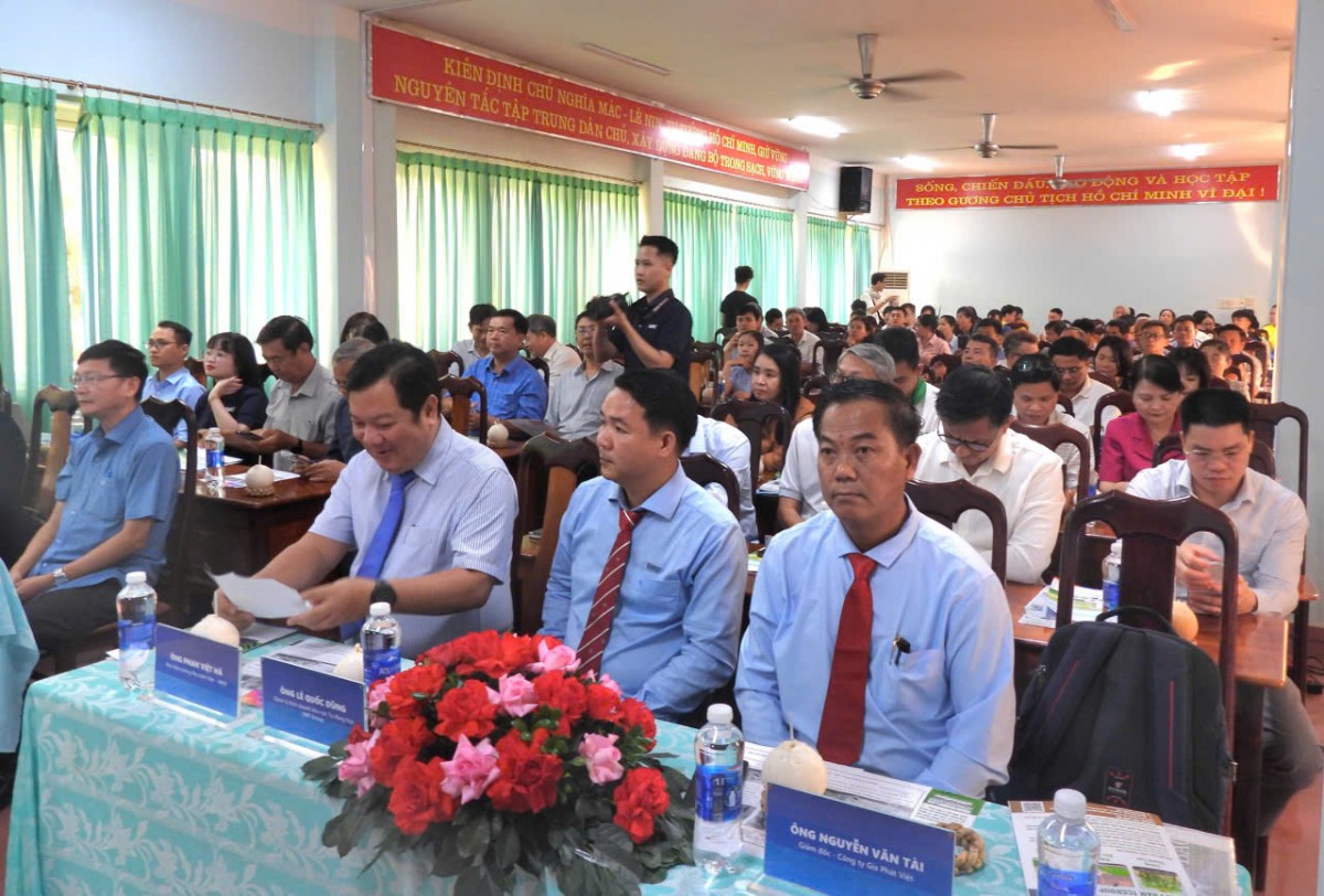 Ký kết hợp tác thúc đẩy ứng dụng giải pháp bơm năng lượng mặt trời trong nông nghiệp