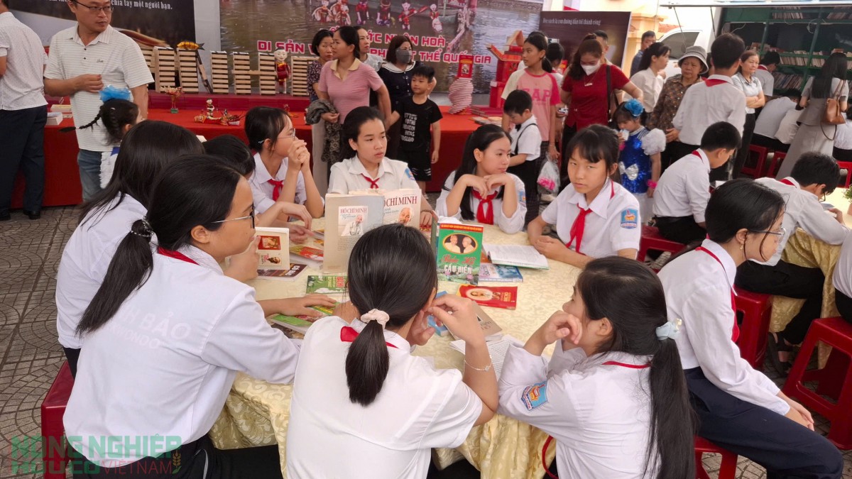 Sôi nổi Khai mạc Ngày Sách và Văn hóa đọc Việt Nam 21/4 tại Vĩnh Bảo