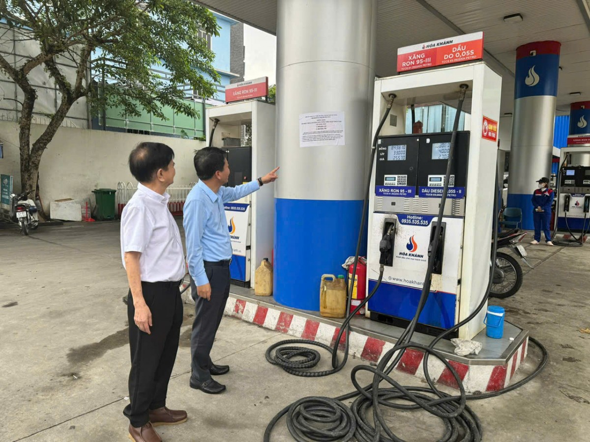 Xử phạt 3 thương nhân đầu mối vi phạm quy định dự trữ xăng dầu