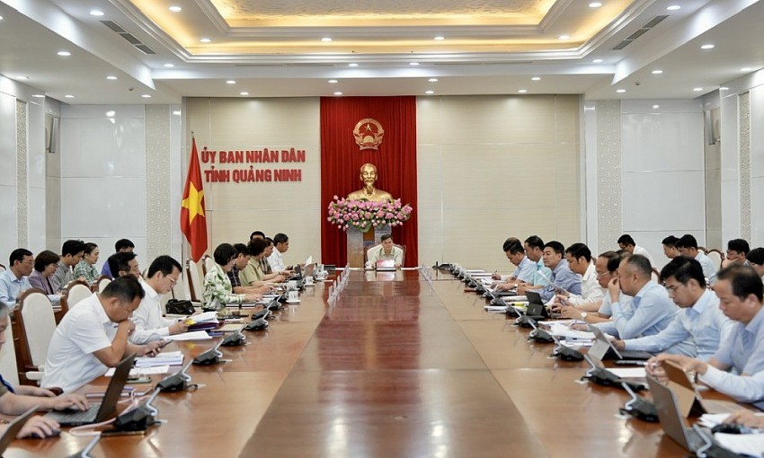 Kết luận cuộc họp, Chủ tịch UBND tỉnh Bùi Văn Khắng yêu cầu, cần nâng cao trách nhiệm của người đứng đầu cấp ủy, chính quyền địa phương trong công tác GPMB.