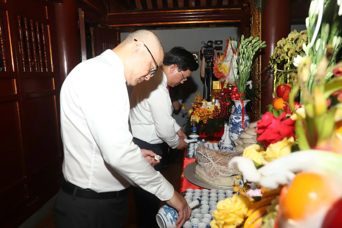 Phú Thọ: Lễ dâng hương giỗ Quốc Tổ Lạc Long Quân và tưởng niệm Tổ Mẫu Âu Cơ