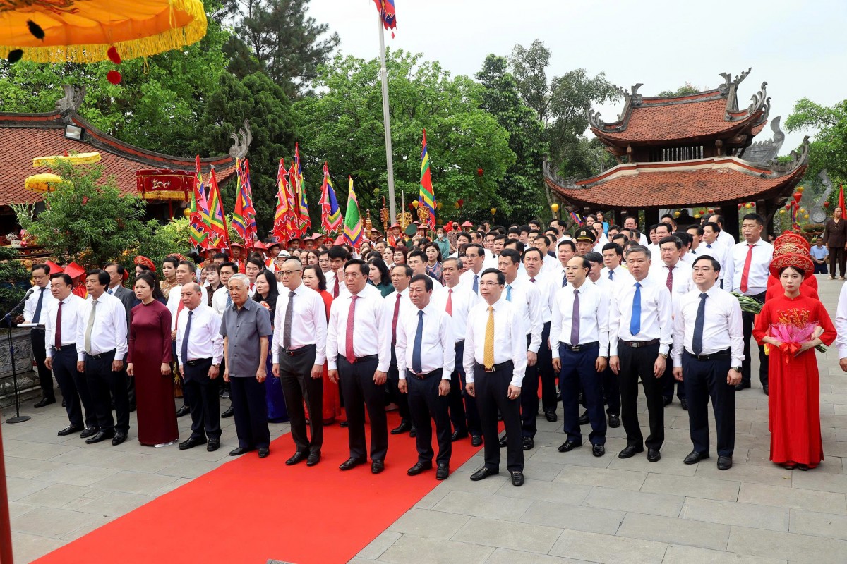 Phú Thọ: Lễ dâng hương giỗ Quốc Tổ Lạc Long Quân và tưởng niệm Tổ Mẫu Âu Cơ