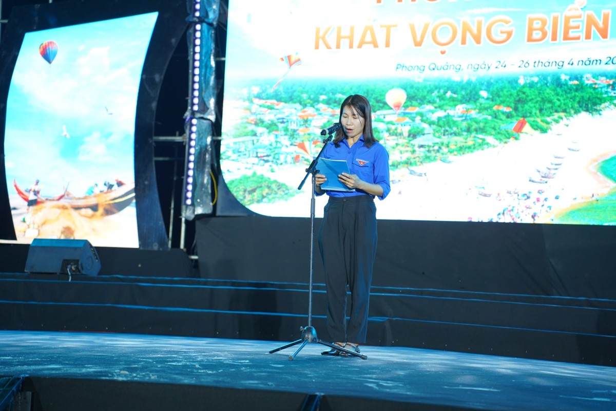 Tuổi trẻ phường Phong Quảng thắp sáng khát vọng biển xanh