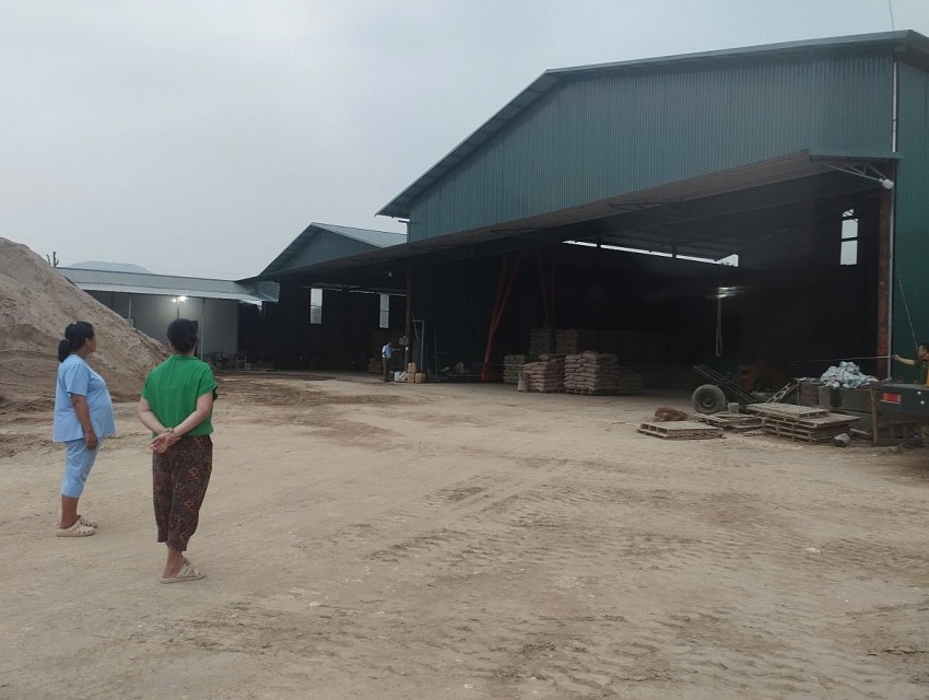 Lào Cai: Cận cảnh nhà xưởng xây dựng trái phép trên đất nông nghiệp tại xã Lục Yên