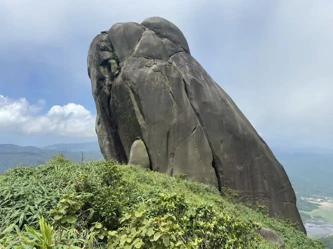 Đắk Lắk: Trải nghiệm trình diễn cá ngừ đại dương và chinh phục Núi Đá Bia dịp Lễ 30/4.