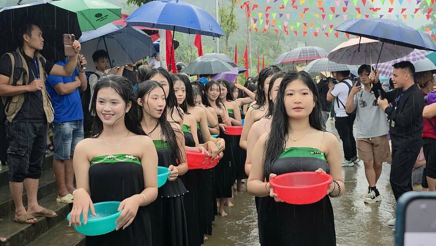 Vui hội “Then Kin Pang” - nét văn hóa độc đáo của người Thái trắng ở Lai Châu