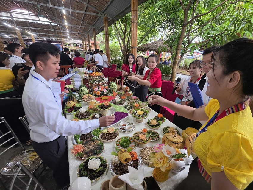 Vui hội “Then Kin Pang” - nét văn hóa độc đáo của người Thái trắng ở Lai Châu