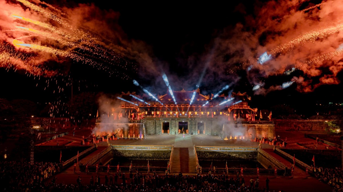 Hoàng cung Huyền ảo