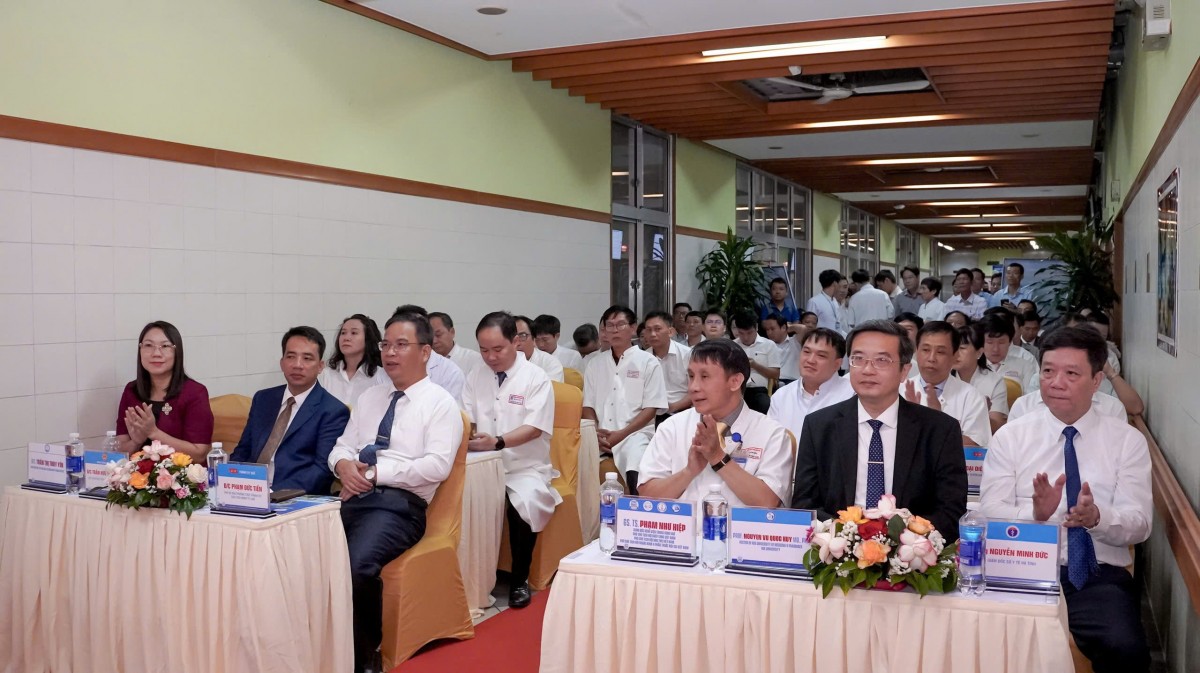 Quang cảnh lễ khai trương máy cộng hưởng từ 3.0 Tesla – SIGNA Pioneer tại BVTW Huế