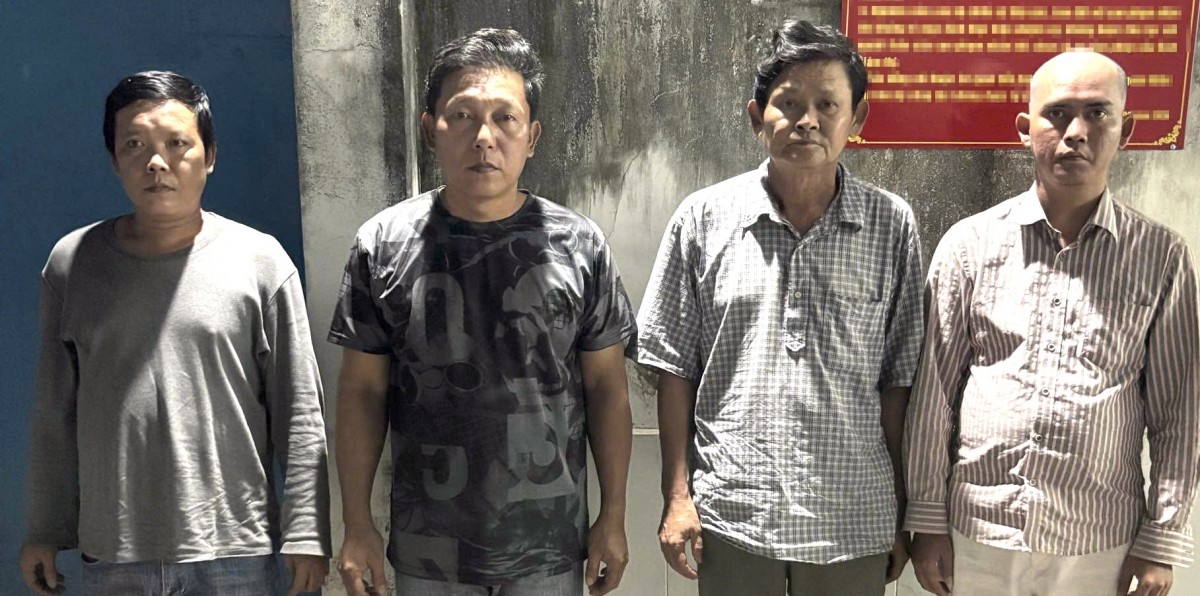 An Giang: Tạm giữ nhóm đối tượng lừa bán “đồng đen”, chiếm đoạt hơn 300 triệu đồng