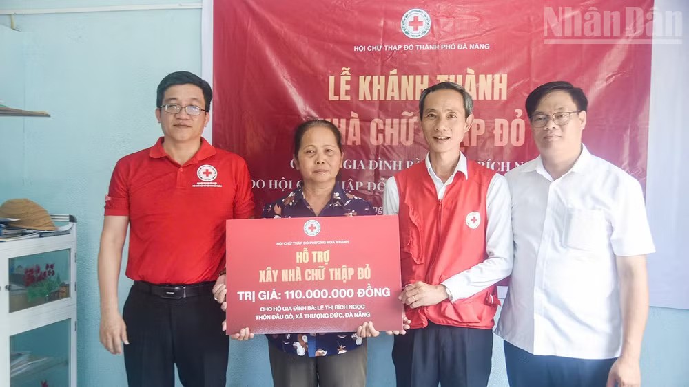 Hoạt động hỗ trợ nhà Chữ thập đỏ góp phần lan tỏa tinh thần sẻ chia, chung tay chăm lo đời sống cho các hộ dân có hoàn cảnh khó khăn trên địa bàn thành phố Đà Nẵng.