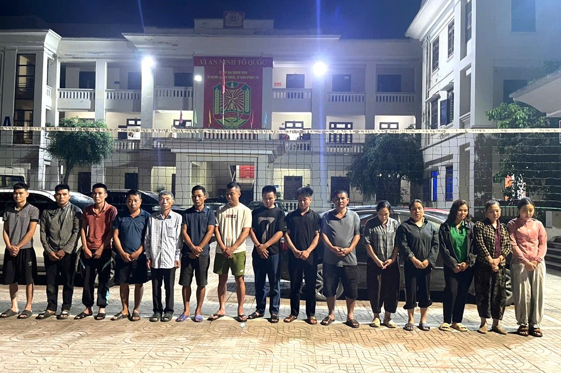Nghệ An: Triệt phá “xới bạc” trong rừng, bắt giữ 16 đối tượng