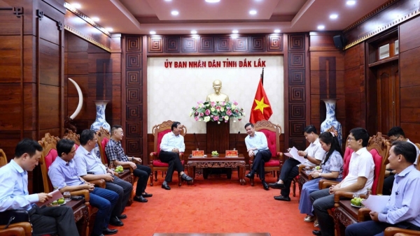 Thứ trưởng Bộ Nông nghiệp và Môi trường Võ Văn Hưng làm việc với UBND tỉnh Đắk Lắk