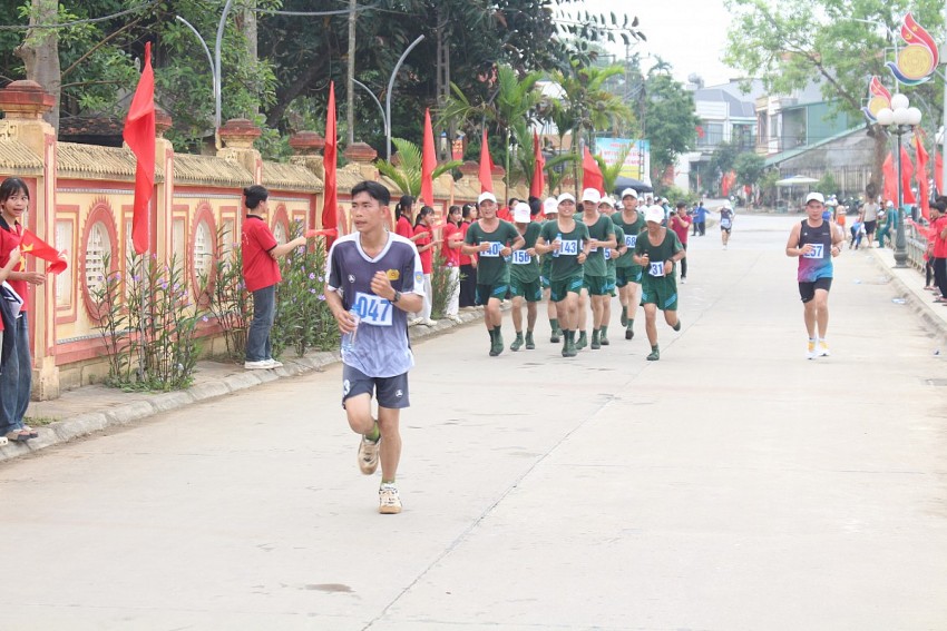 Sôi nổi giải chạy việt dã mở rộng phường Nam Cường năm 2026