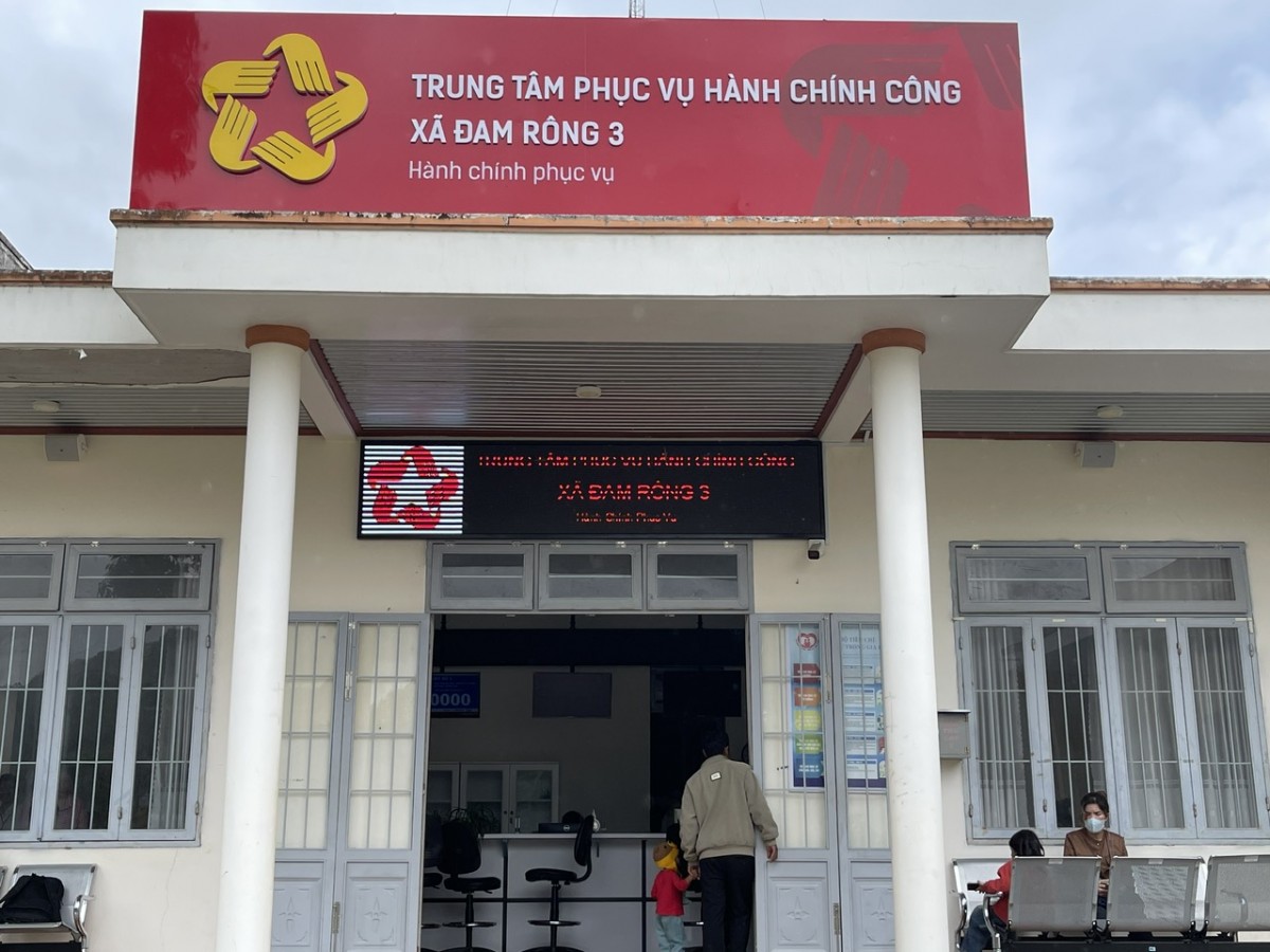 Lâm Đồng công bố thủ tục hành chính mới lĩnh vực tài chính đất đai cấp xã