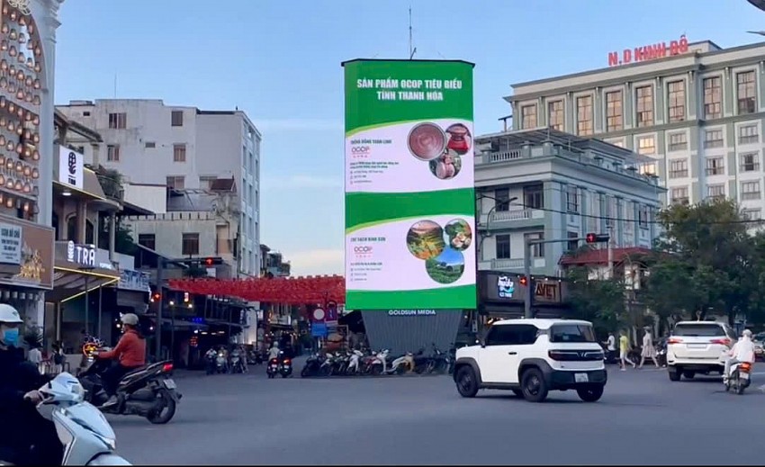 Thông tin về các mặt hàng OCOP  của Thanh Hóa đang được quảng bá  các màn hình led trên toàn quốc. 