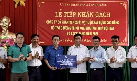Cao Bằng: Hỗ trợ 71 nghìn gạch cho 2 xã Bạch Đằng, Nguyễn Huệ thực hiện xóa nhà tạm, nhà dột nát