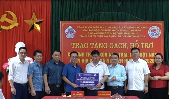 Cao Bằng: Hỗ trợ 71 nghìn gạch cho 2 xã Bạch Đằng, Nguyễn Huệ thực hiện xóa nhà tạm, nhà dột nát