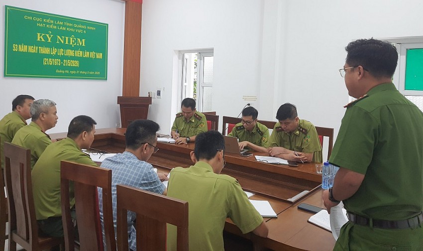 Tổ công tác của Chi cục Kiểm lâm tỉnh Quảng Ninh làm việc với Hạt Kiểm lâm khu vực 6, UBND và Công an xã Quảng HUBND xã Quảng Hà , săn bắt, chim trời, hoang dãà.