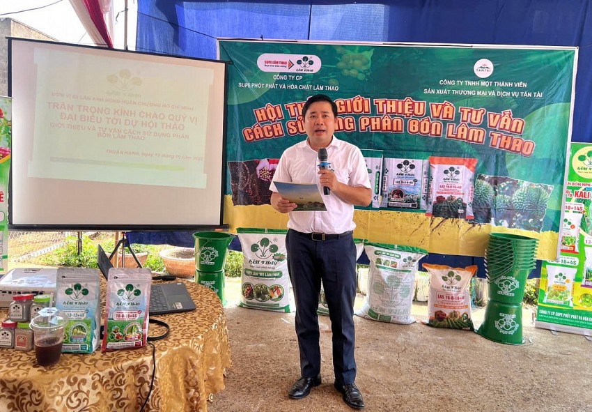 Supe Lâm Thao đưa giải pháp dinh dưỡng cây trồng đến nhà vườn Lâm Đồng
